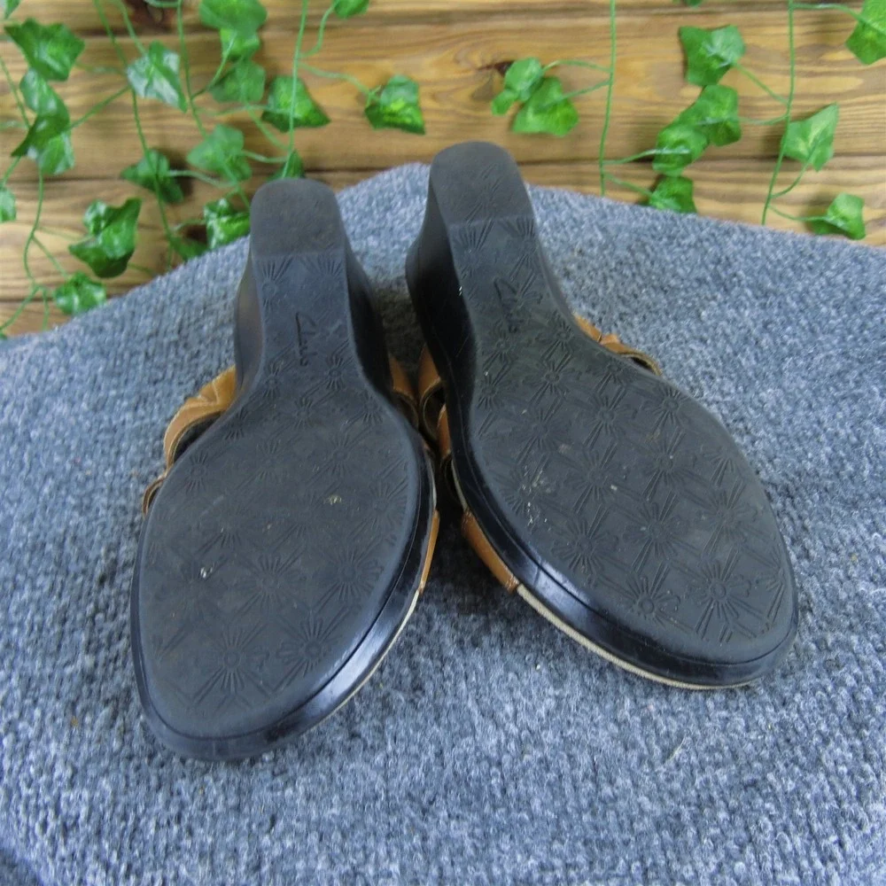Clarks Women  Slide‎ Brown Leather Sz 7 Medium  Used 2025